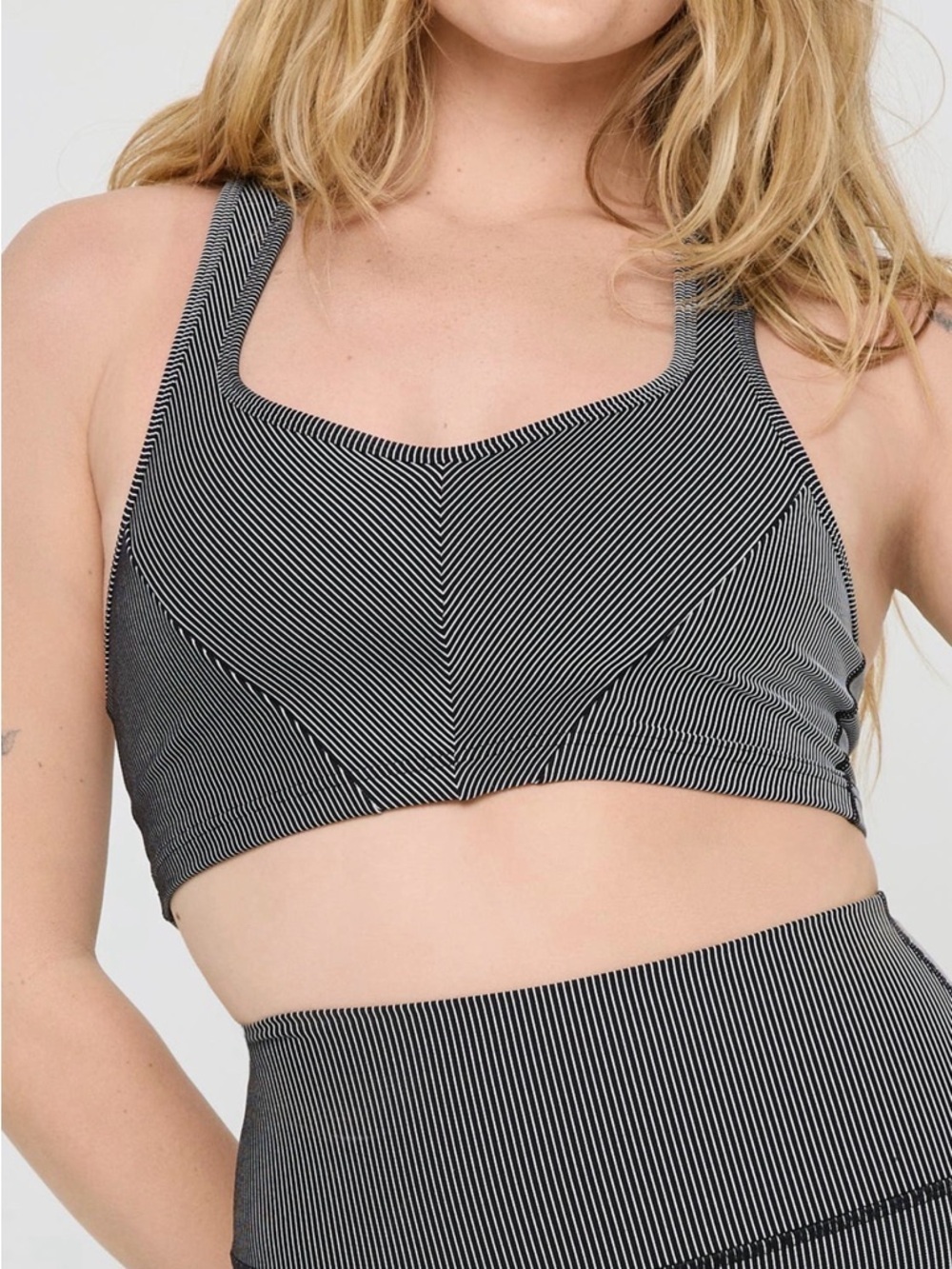 Norah 2-Tone Longline Bra from the brand Spiritual Gangster.
